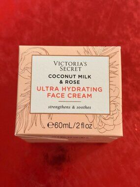 NWT Victoria's Secret Coconut milk and Rose Ultra Hydrating Face Cream